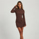 Vestido corto de cuello alto
