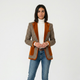 Blazer estructurado con solapa contrastada