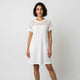 Vestido corto calado | corte relajado con bolsillos | comodidad ligera para uso diario