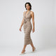Vestido midi drapeado halter | nudo frontal estructurado | estiliza la silueta con caída elegante