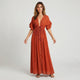 Vestido largo de cintura ajustable
