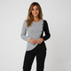 Jersey bicolor con botonadura lateral